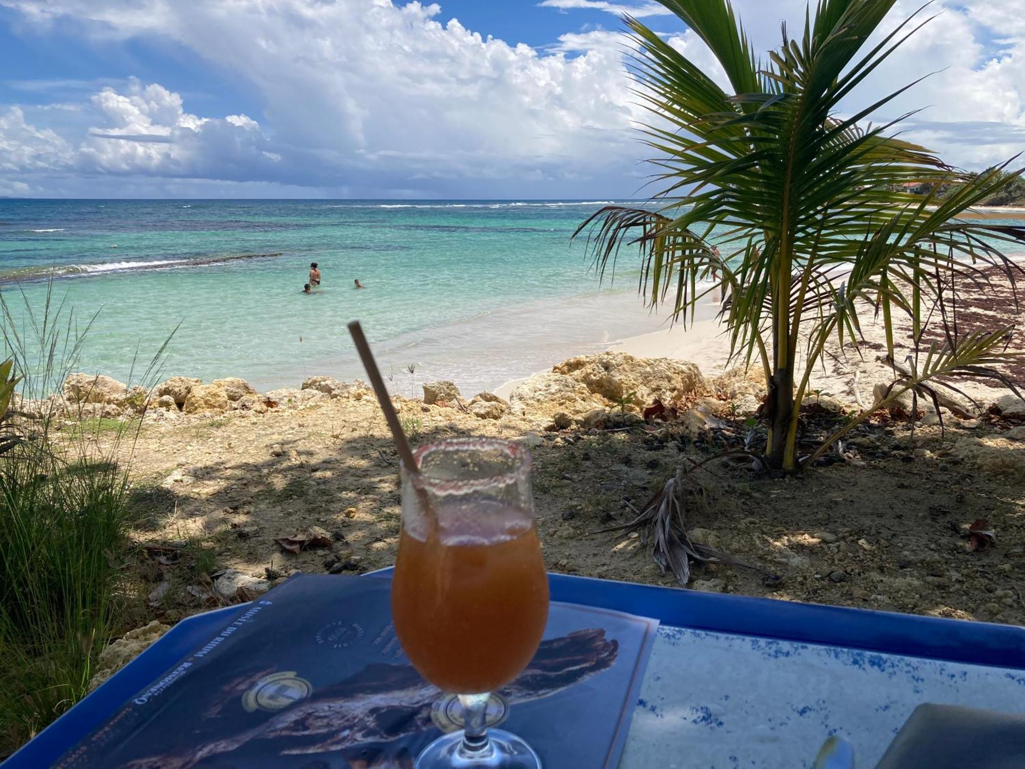 Appartement Arc En Ciel 3 Pieces Avec Acces Piscine Et Plage Saint-Francois  Zewnętrze zdjęcie